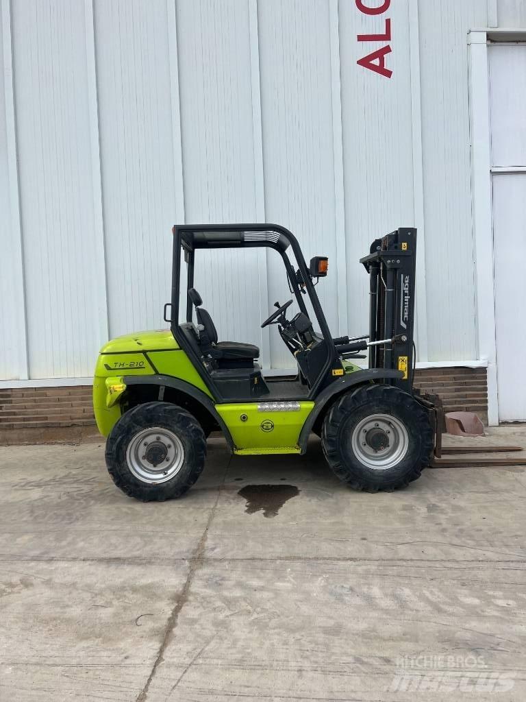 Agrimac TH210 텔러 핸들러