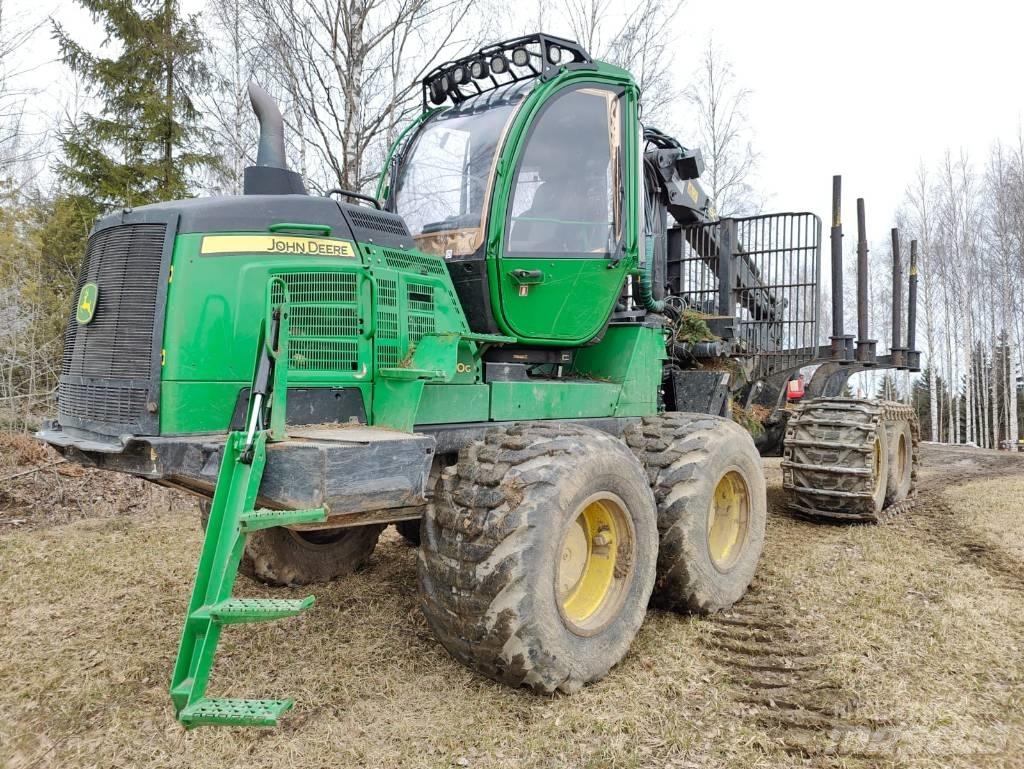 John Deere 1210 G 원목 포워더