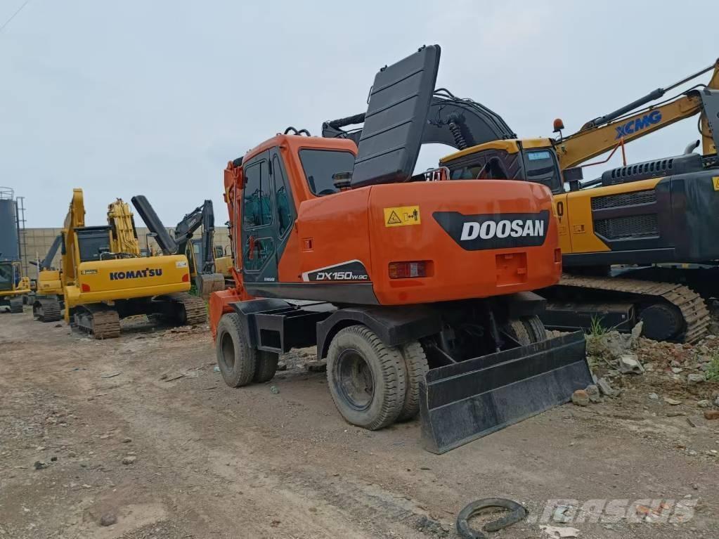 Doosan 150 W-7  휠 굴삭기