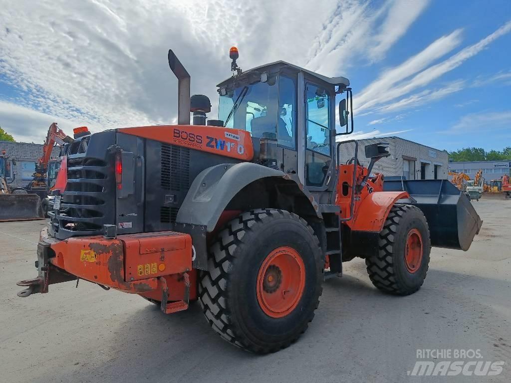 Hitachi ZW 180  휠로우더