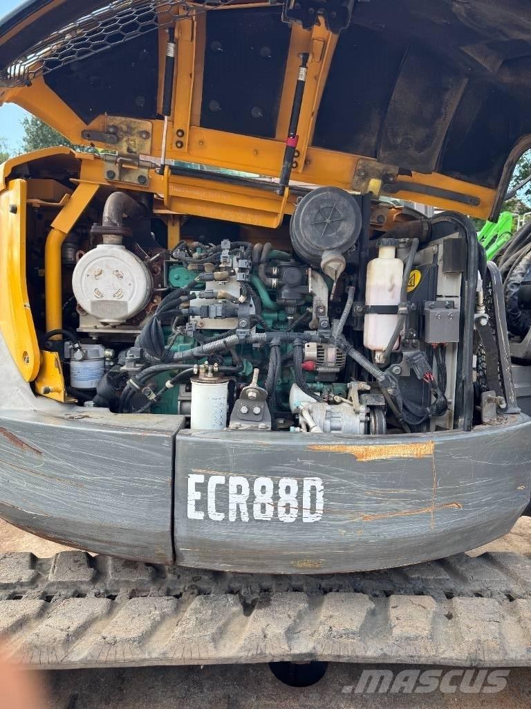 Volvo ECR 88 D 중형굴삭기 7톤-28톤