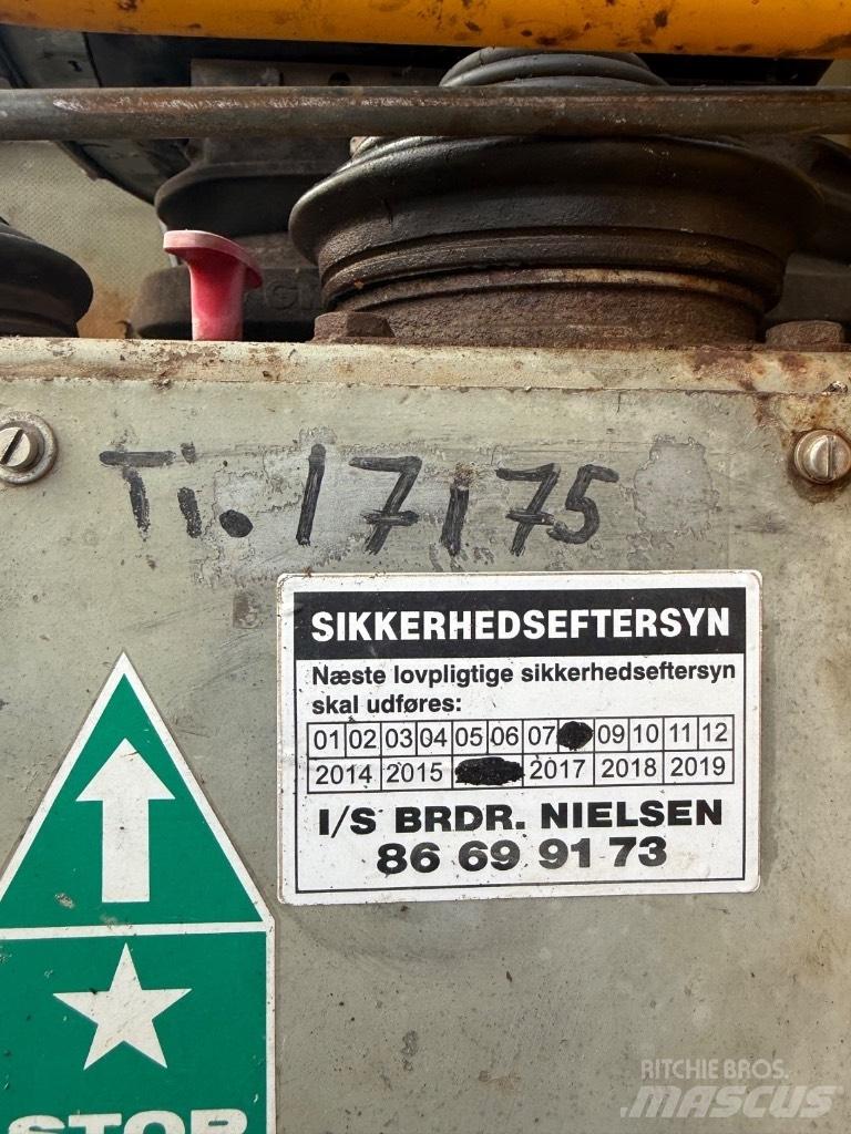 Åkerman H 14 B 대형 굴삭기 29톤 이상