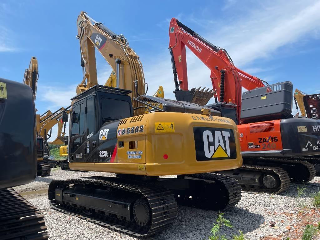 CAT 323D2 대형 굴삭기 29톤 이상
