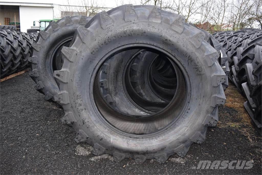  650/65R38 *GRI* 타이어, 휠 및 림