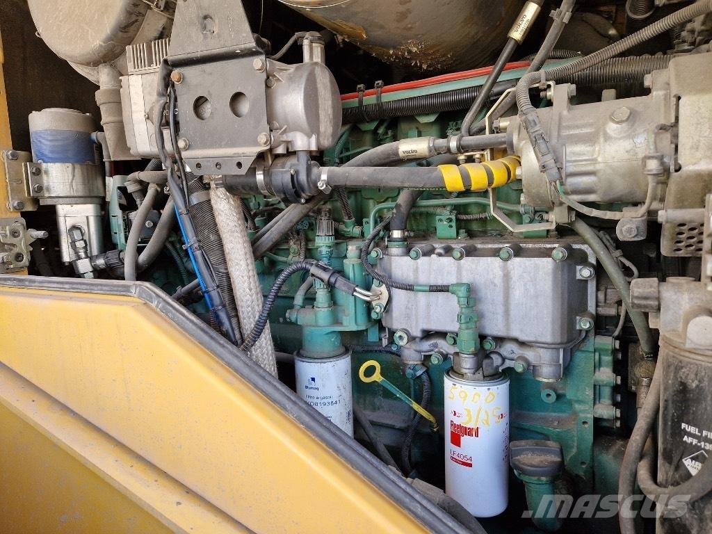 Volvo L 120 F  휠로우더
