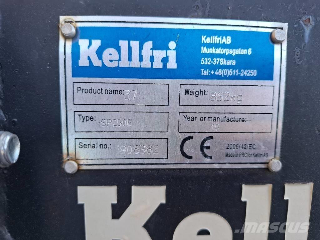 Kellfri SP250E 제설 블레이드 및 제설기