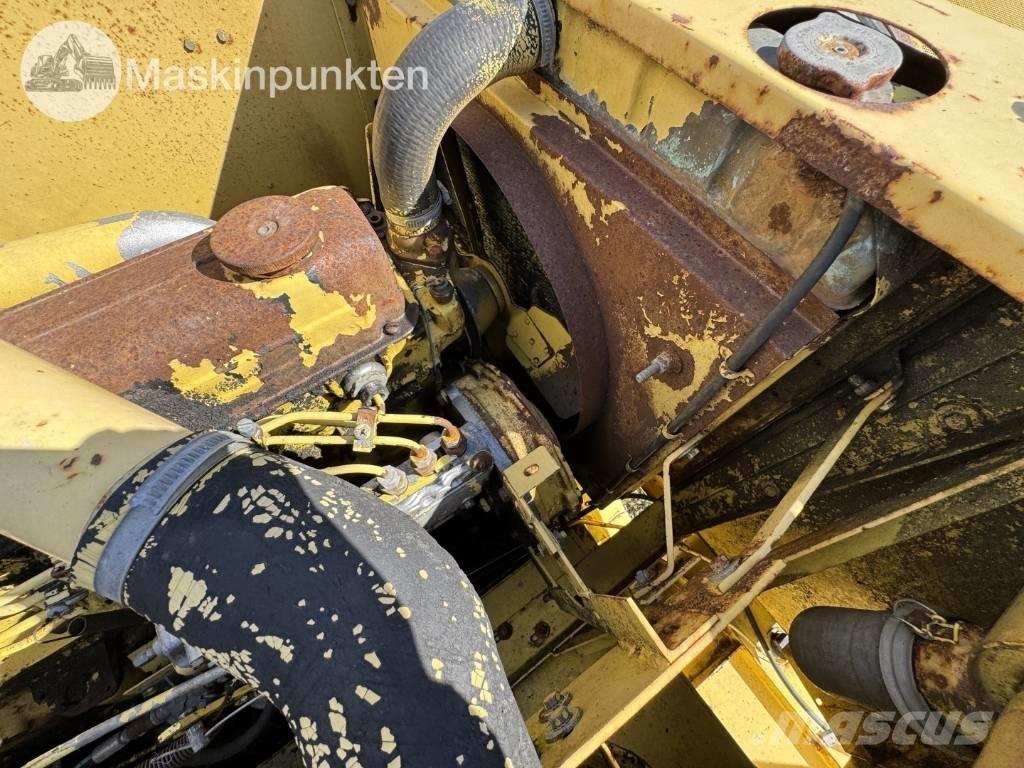 New Holland 1530 콤바인 수확기