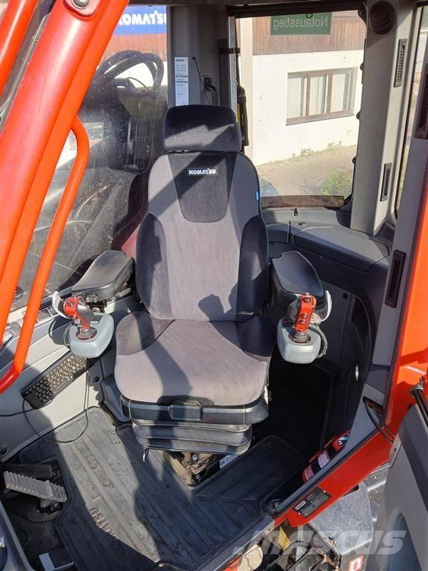 Komatsu 931 XC 원목 하베스터