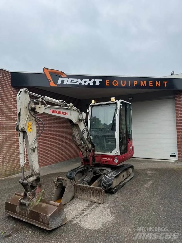 Takeuchi TB230 소형 굴삭기 7톤 미만