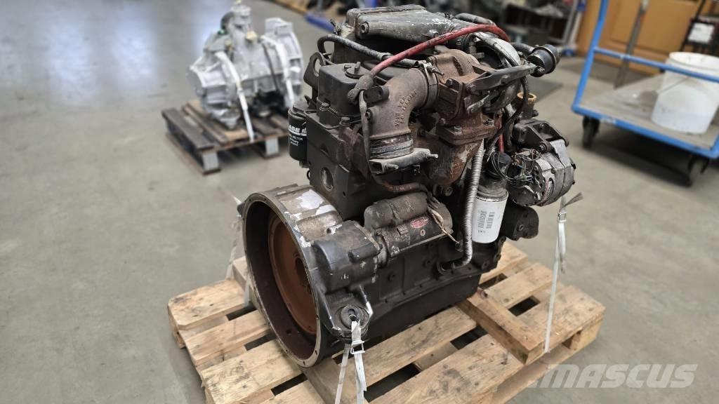 Cummins B3.9-C 엔진