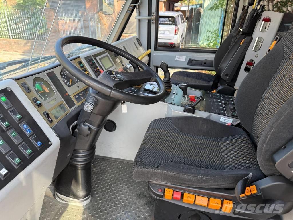 MAN X 1000 , 8 x 8 소방차