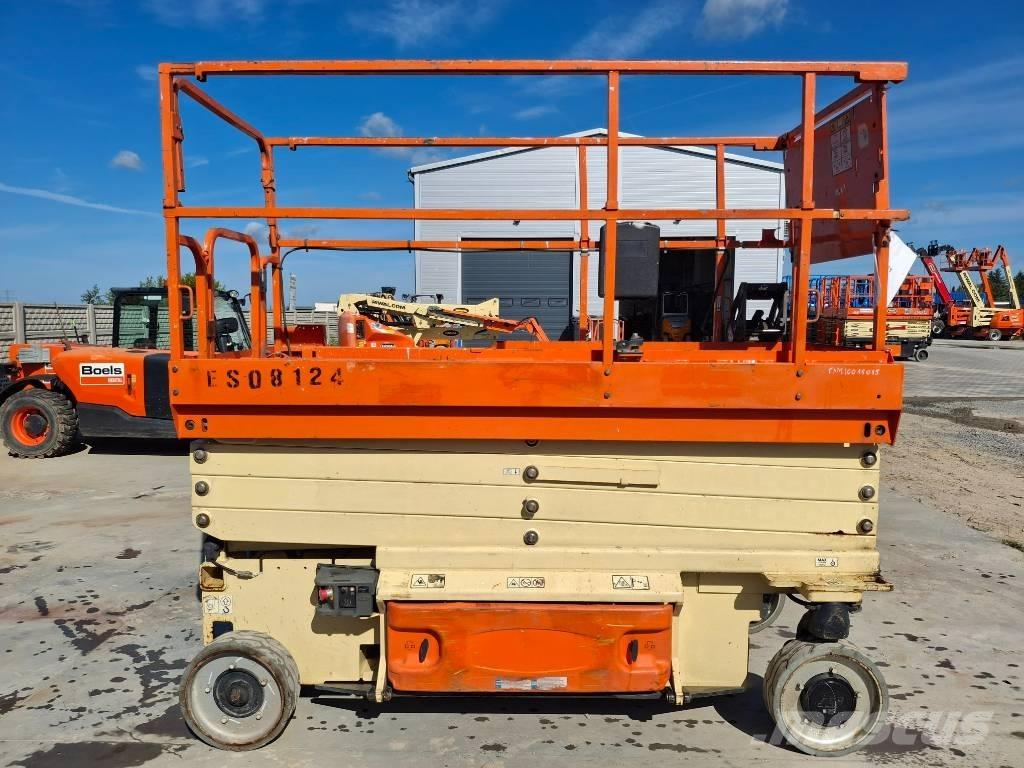 JLG 2646ES 가위형 리프트