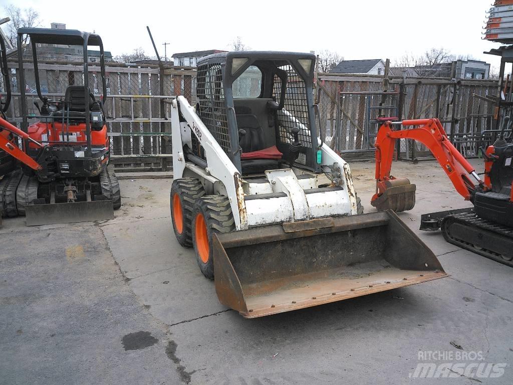 Bobcat S 130  스키드로더