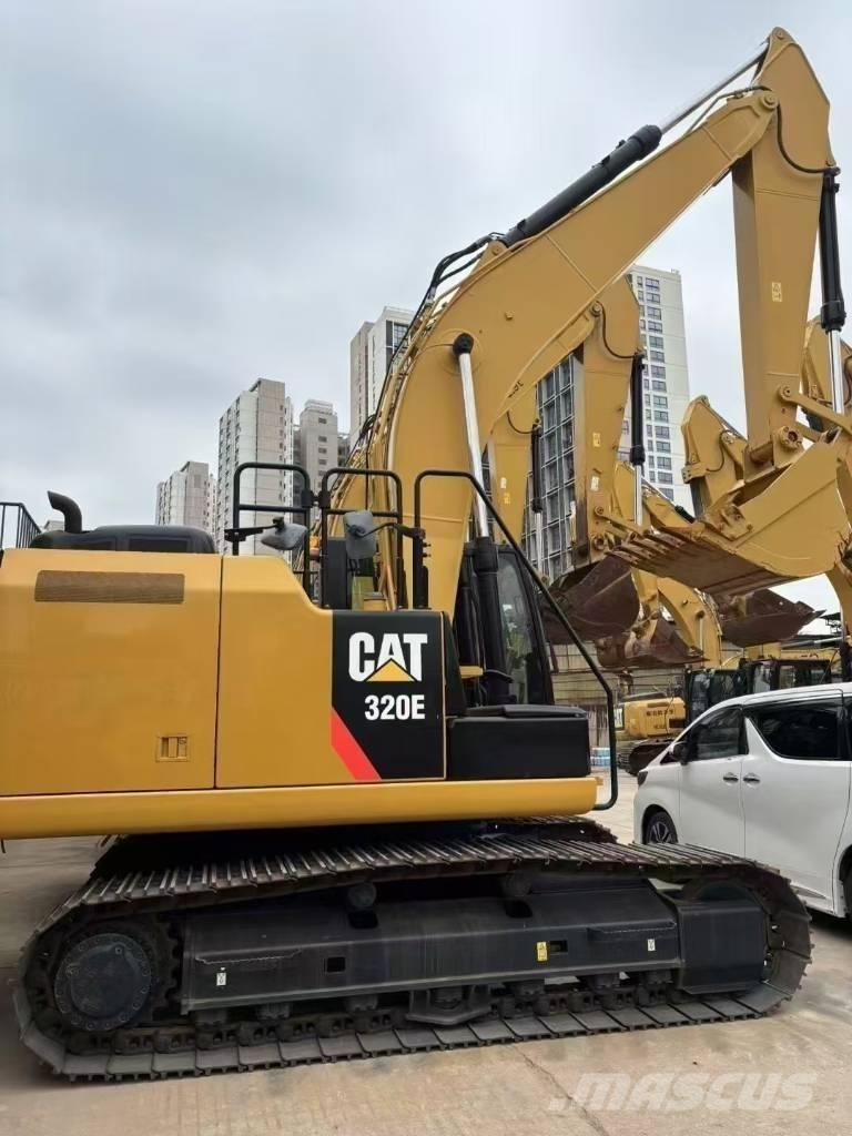 CAT 320 E 대형 굴삭기 29톤 이상