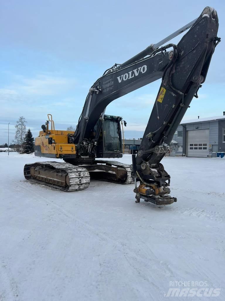 Volvo EC 250 D L 대형 굴삭기 29톤 이상