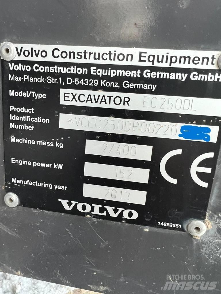 Volvo EC 250 D L 대형 굴삭기 29톤 이상