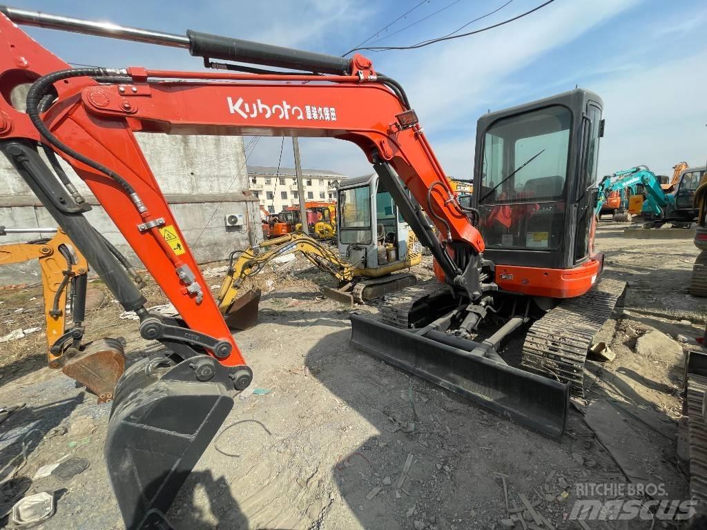 Kubota U35 소형 굴삭기 7톤 미만