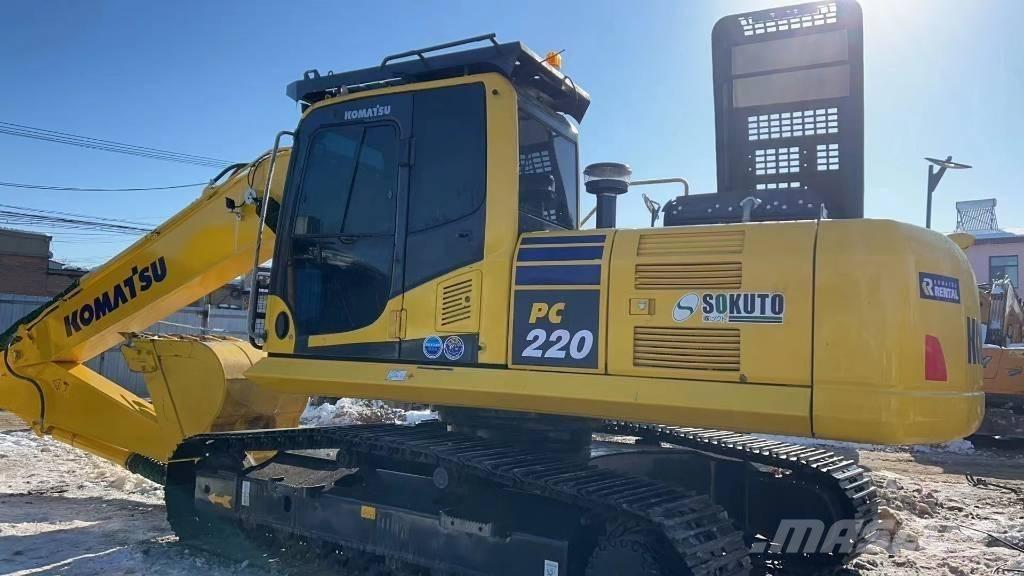 Komatsu PC 220-8 대형 굴삭기 29톤 이상