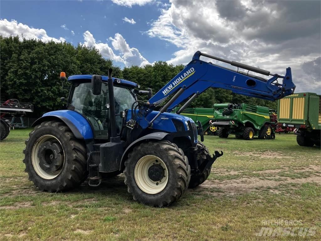 New Holland T7.270 트랙터