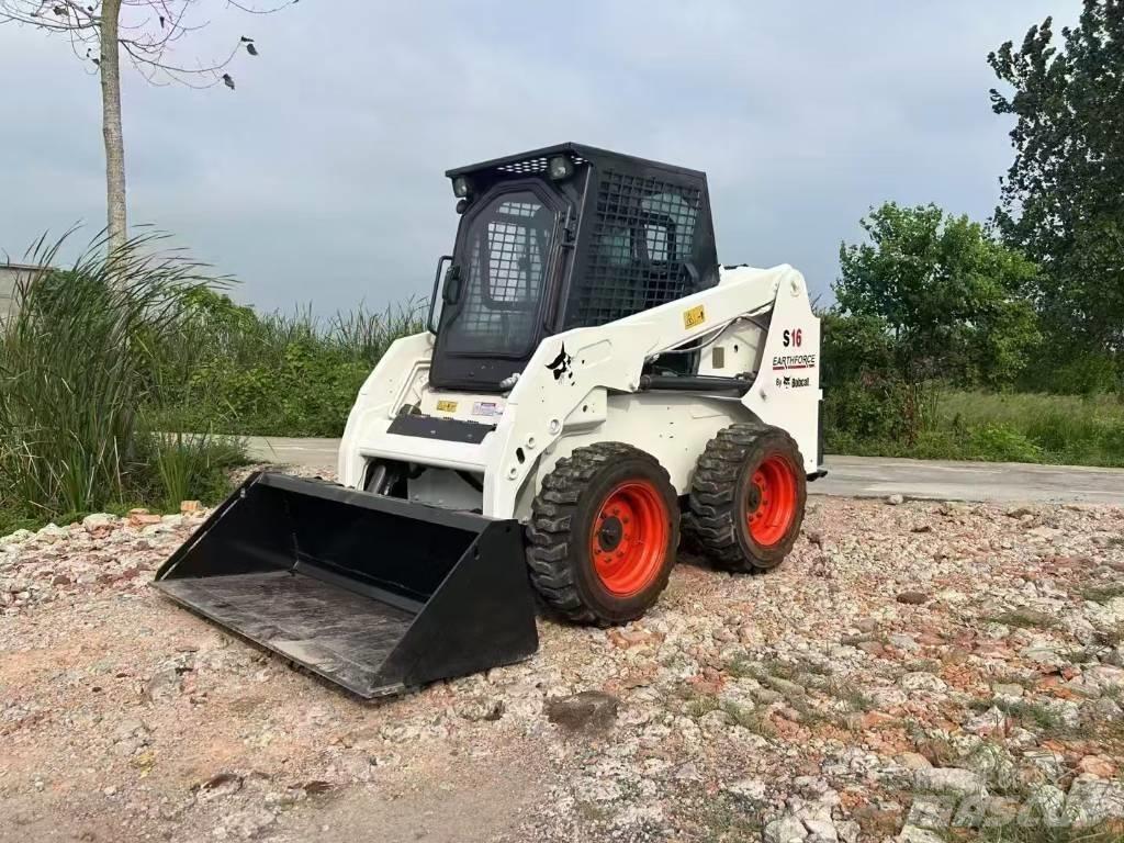 Bobcat S 16  스키드로더