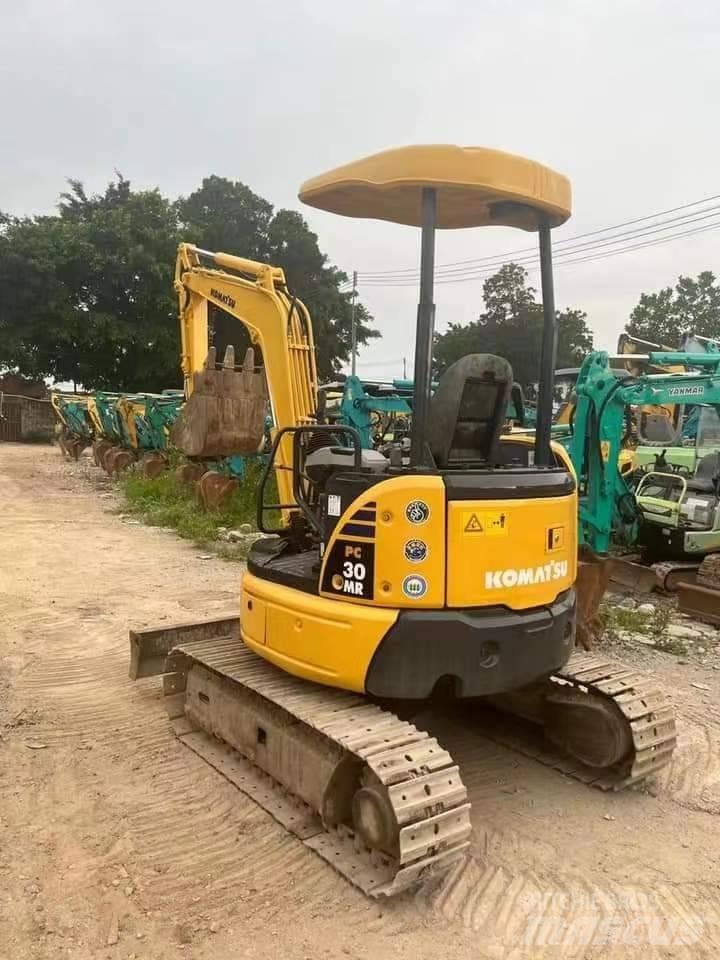 Komatsu PC 30 대형 굴삭기 29톤 이상