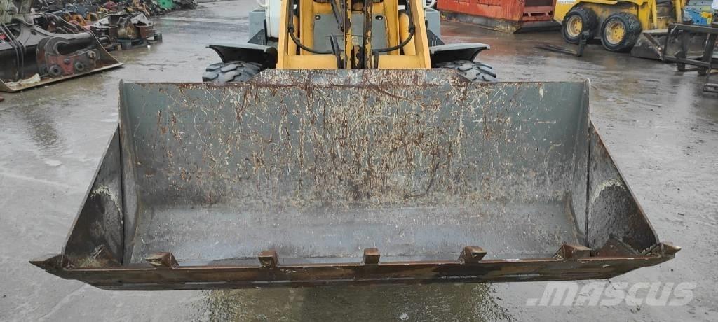 Liebherr L 506  휠로우더