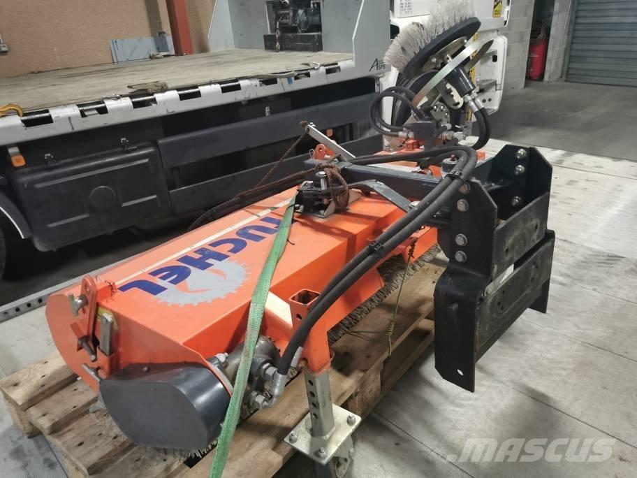 Tuchel Simplex 135HD 도로 청소차