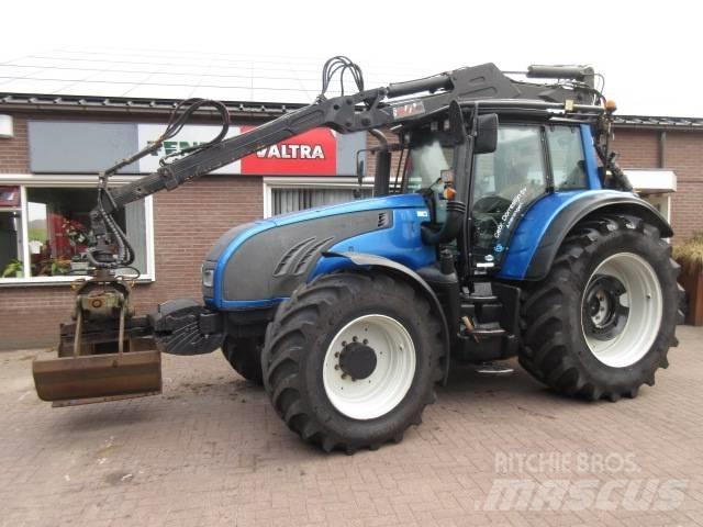 Valtra T202D 트랙터