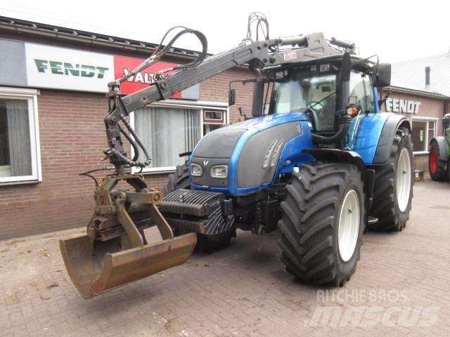Valtra T202D 트랙터