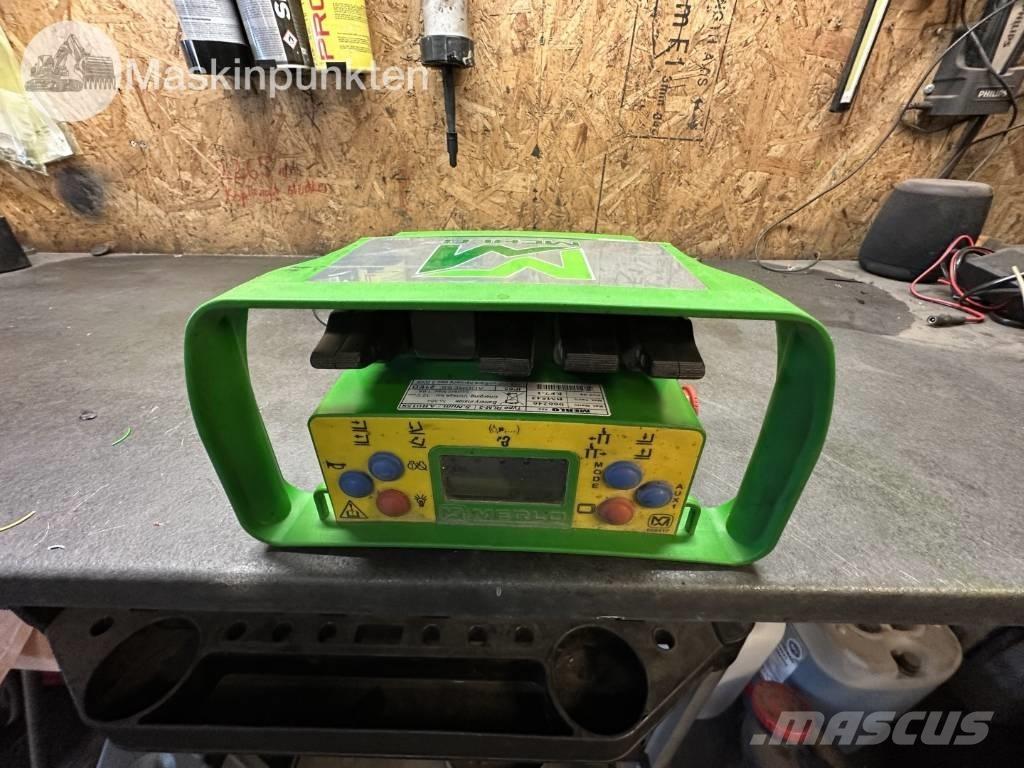 Merlo P 40.17 Plus 텔러 핸들러