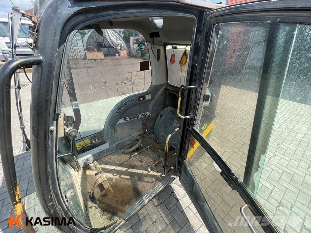 JCB JS130 Cabin 캐빈 및 인테리어