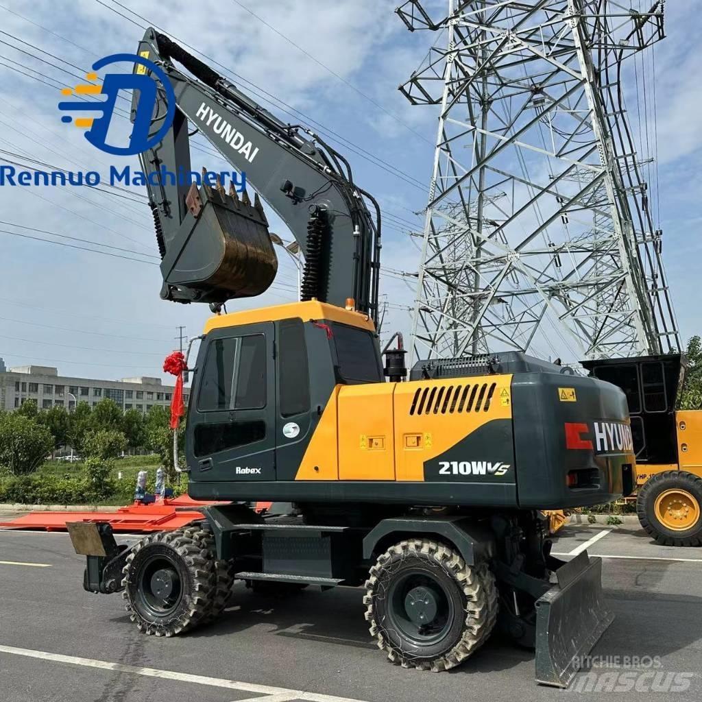 Hyundai 210W-9  휠 굴삭기