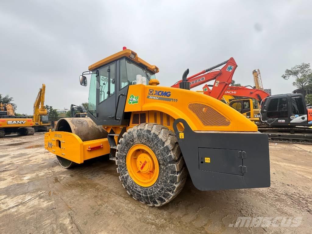 XCMG XS 183 J 싱글 드럼 롤러