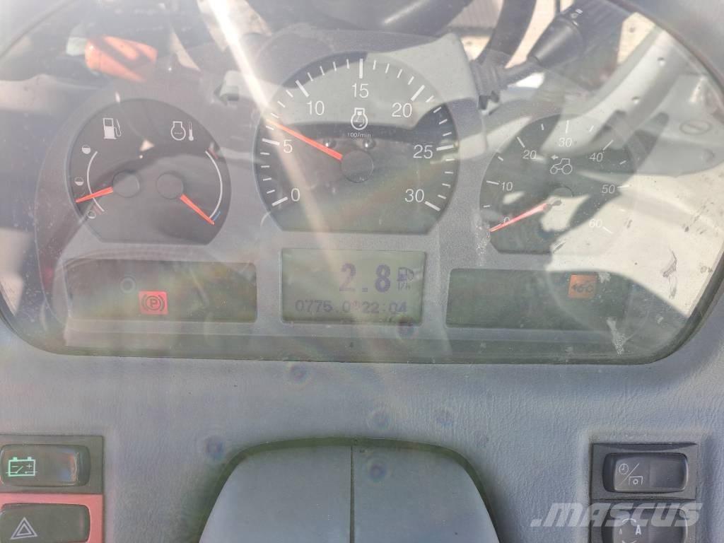 Valtra T 163 EV 트랙터