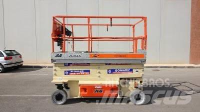 JLG 2646ES 가위형 리프트