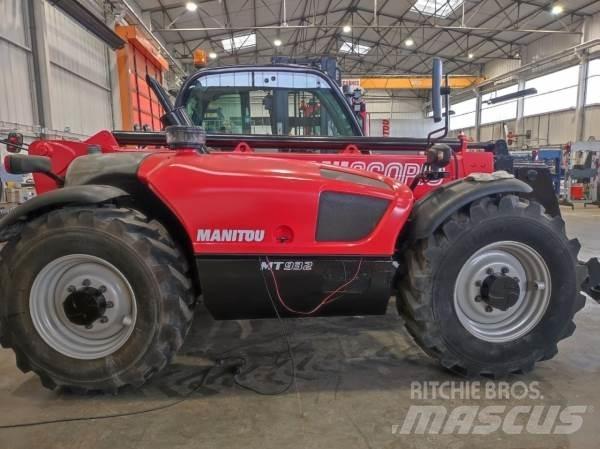 Manitou MT 932 텔러 핸들러
