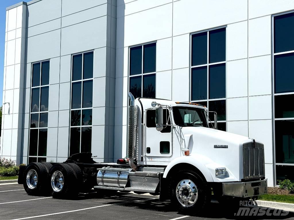 Kenworth T800 트랙터 유닛
