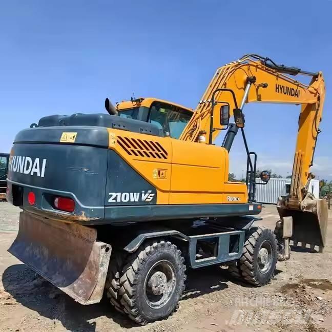 Hyundai 210WVS  휠 굴삭기