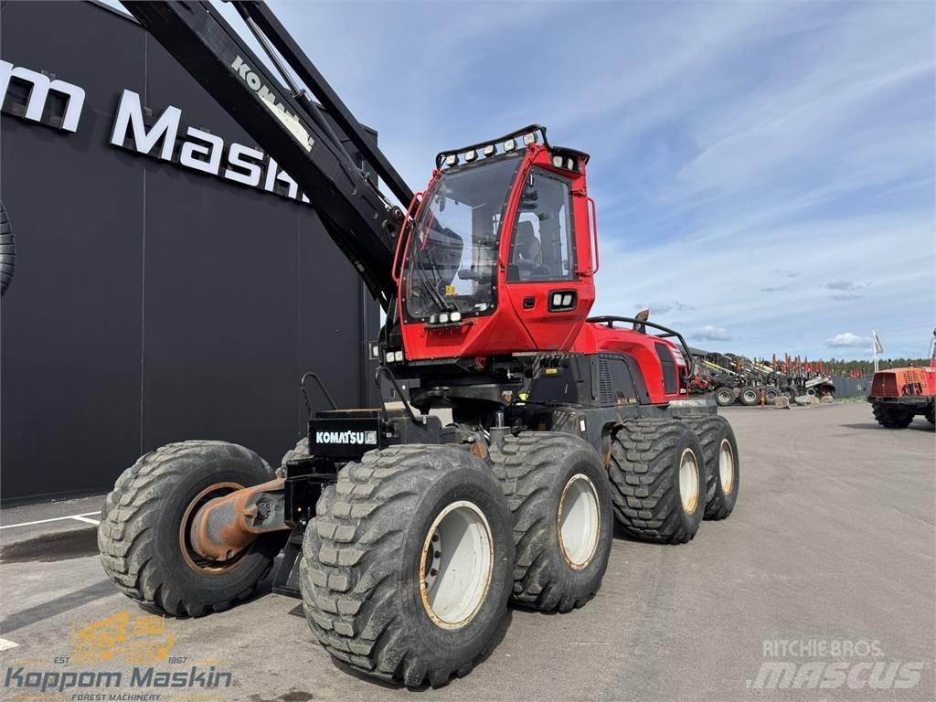 Komatsu 931XC 원목 하베스터