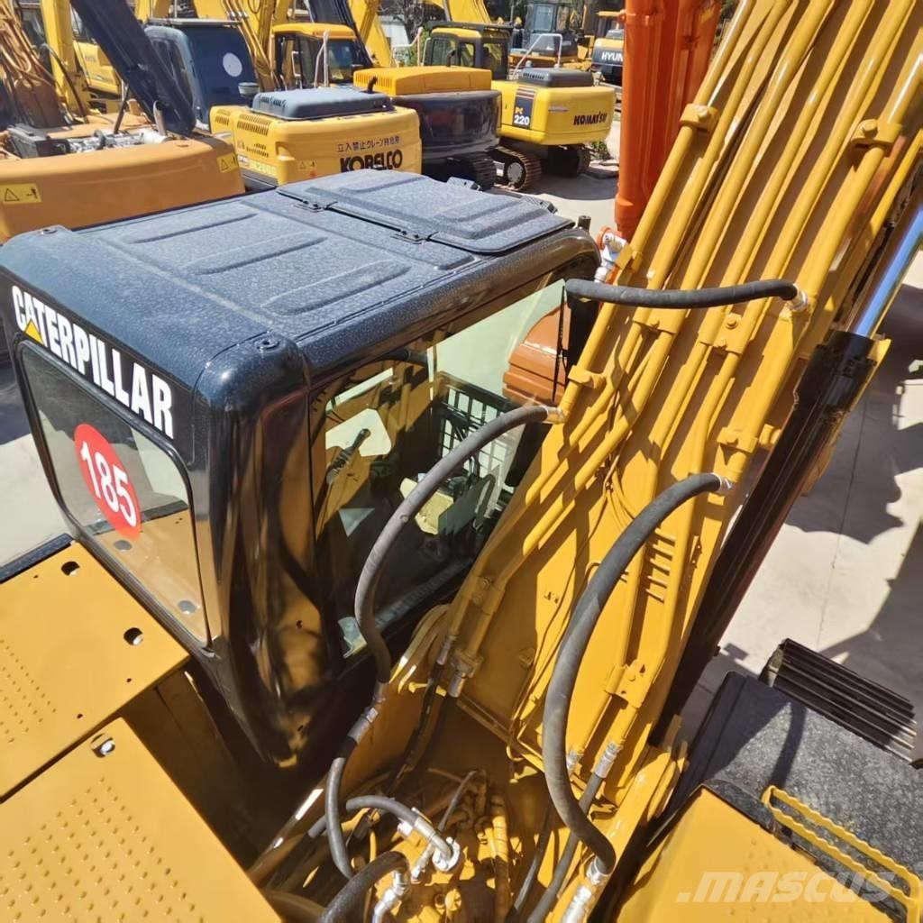 CAT 320 D 대형 굴삭기 29톤 이상