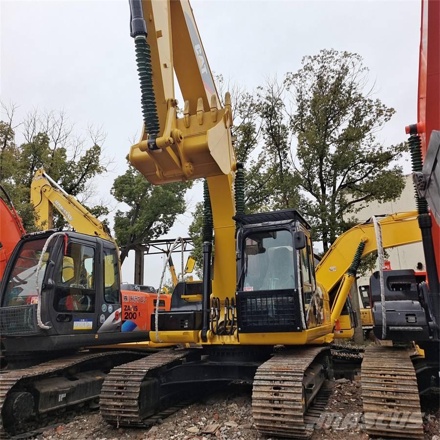 CAT 320 D 대형 굴삭기 29톤 이상