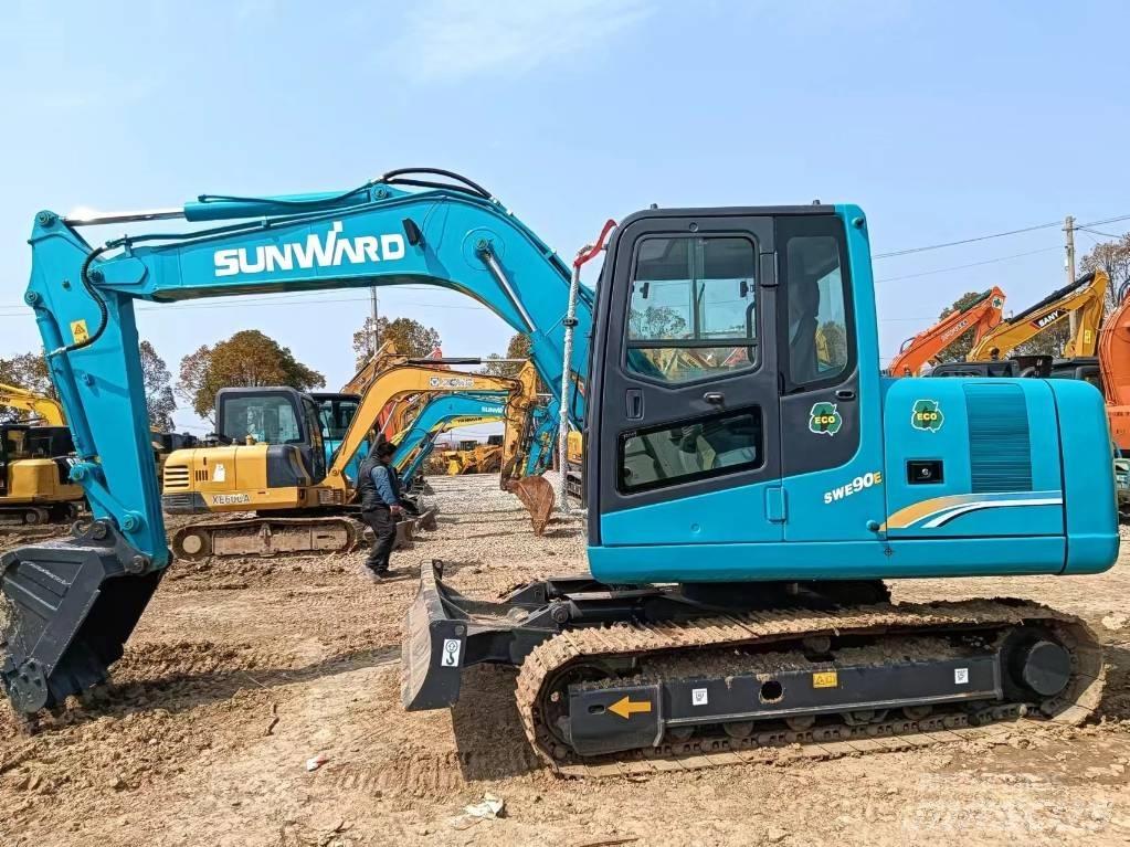 Sunward SWE90E 소형 굴삭기 7톤 미만