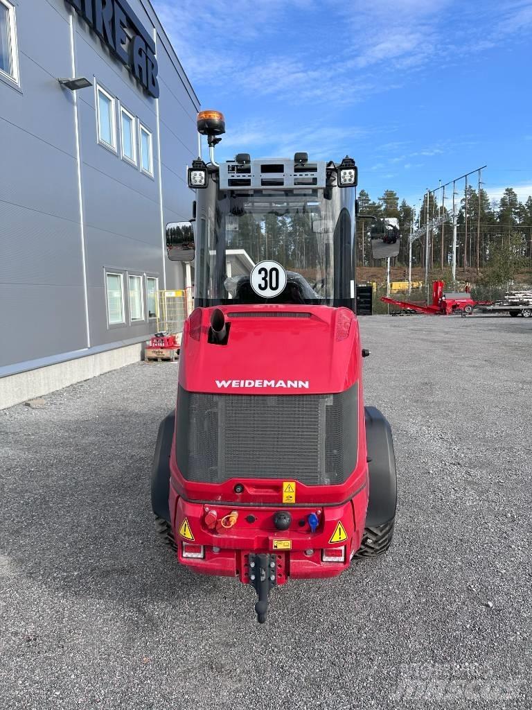 Weidemann 1390  스키드로더