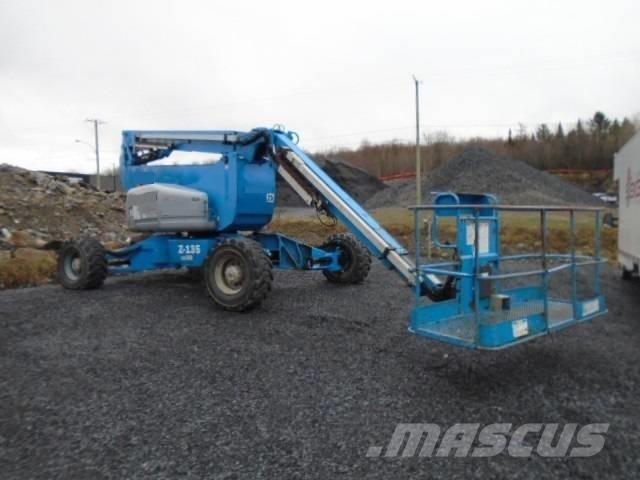 Genie Z 135/70 관절형 전동이동 리프트