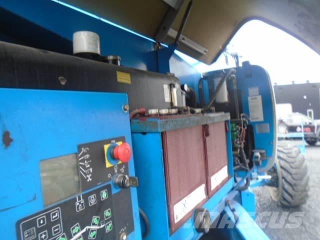 Genie Z 135/70 관절형 전동이동 리프트
