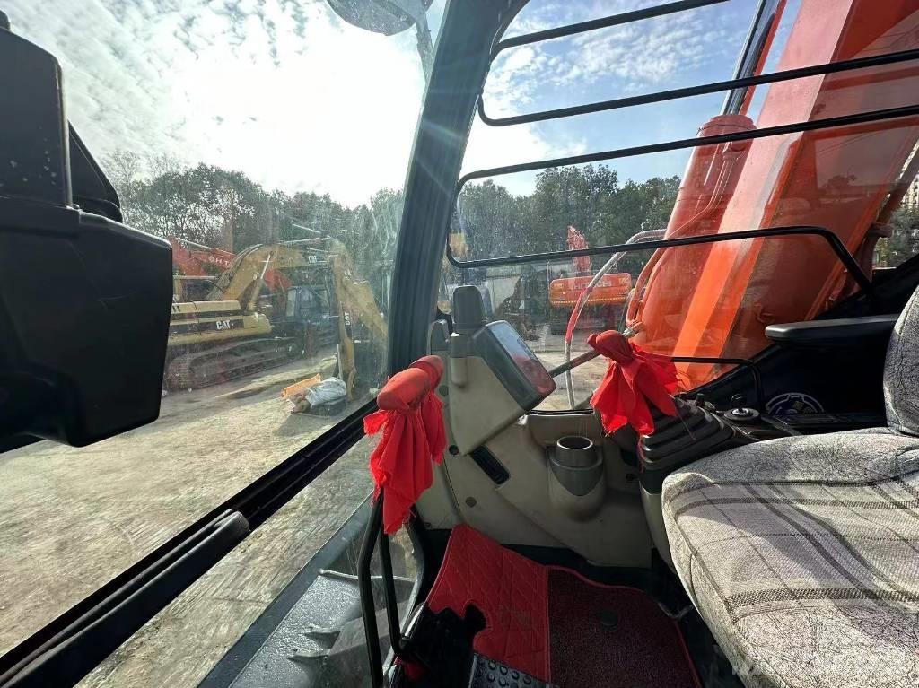Hitachi ZX 70 대형 굴삭기 29톤 이상