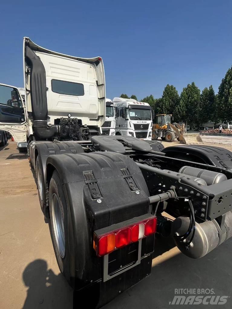 Sinotruk T7H 트랙터 유닛