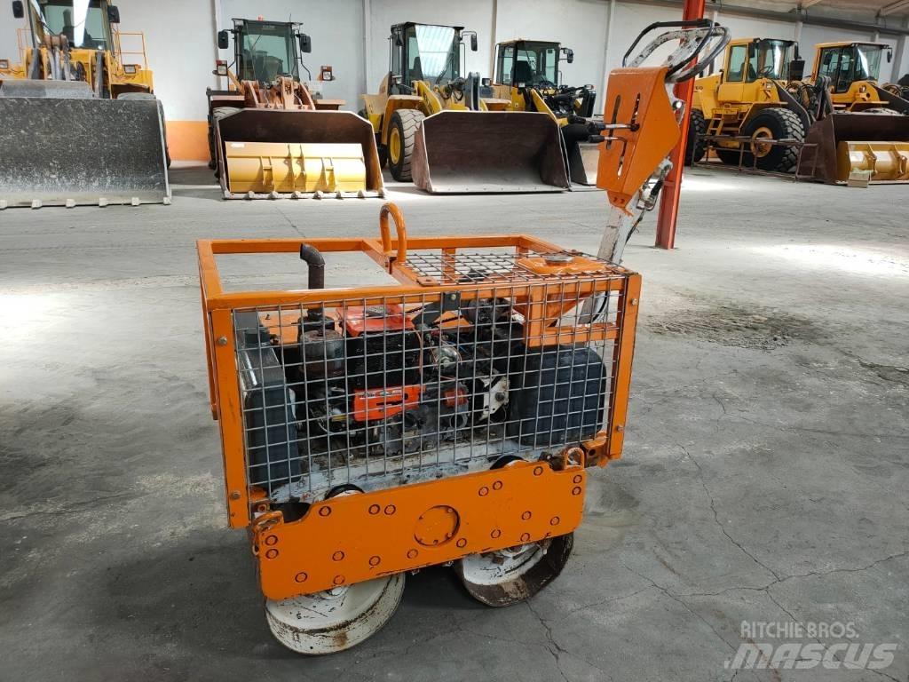 Bobcat BT 750 트윈 드럼 롤러
