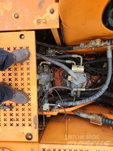 Doosan DX 210 W  휠 굴삭기