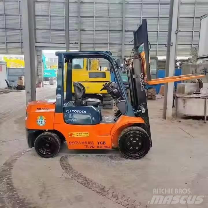 Toyota FD35 디젤 지게차